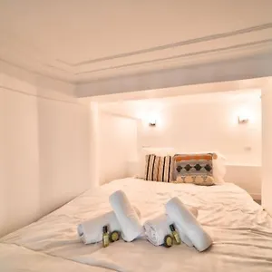 Appartement Bel Au Coeur De Montmartre, Paris