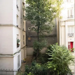 Appartement Near Montmartre, Paris