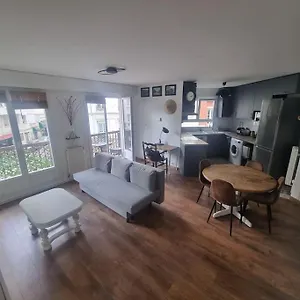 Appartement Lumineux Proche Montmartre, Paris